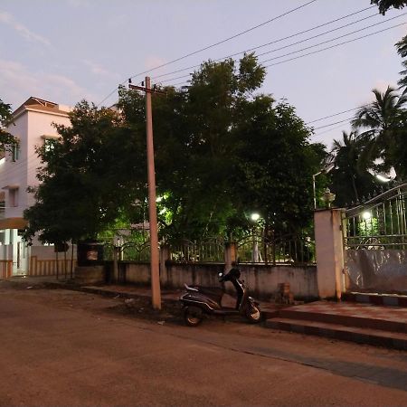 Mayurapriya Inn Chennai Exterior photo