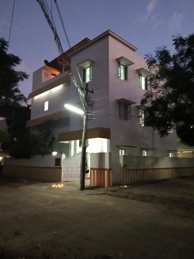 Mayurapriya Inn Chennai Exterior photo